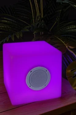 LAMPADA LED SPEAKER IN PLASTICA 20X20 - CUBO