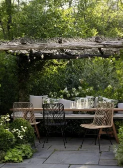 SEDIA IN FIBRE NATURALI NERA - LORENA