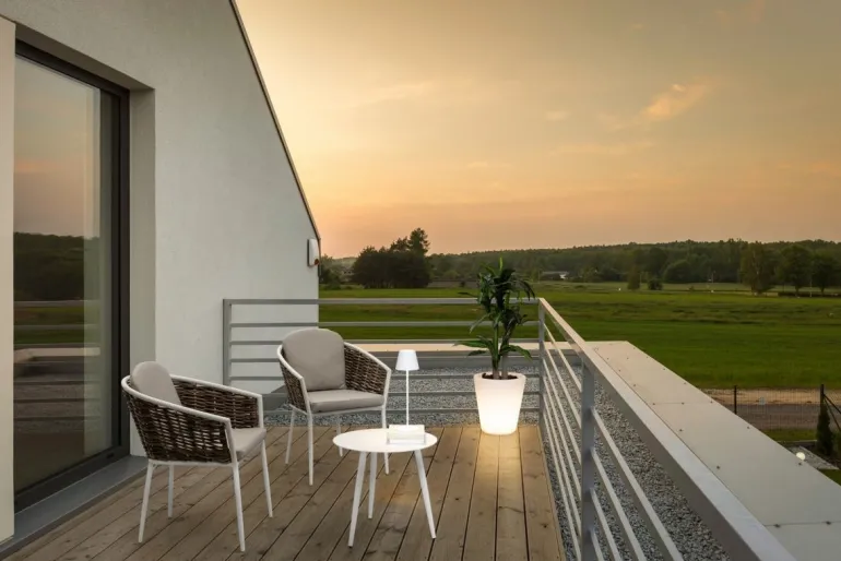 TAVOLINO IN ALLUMINIO D50 BIANCO YK11 - RIDLEY